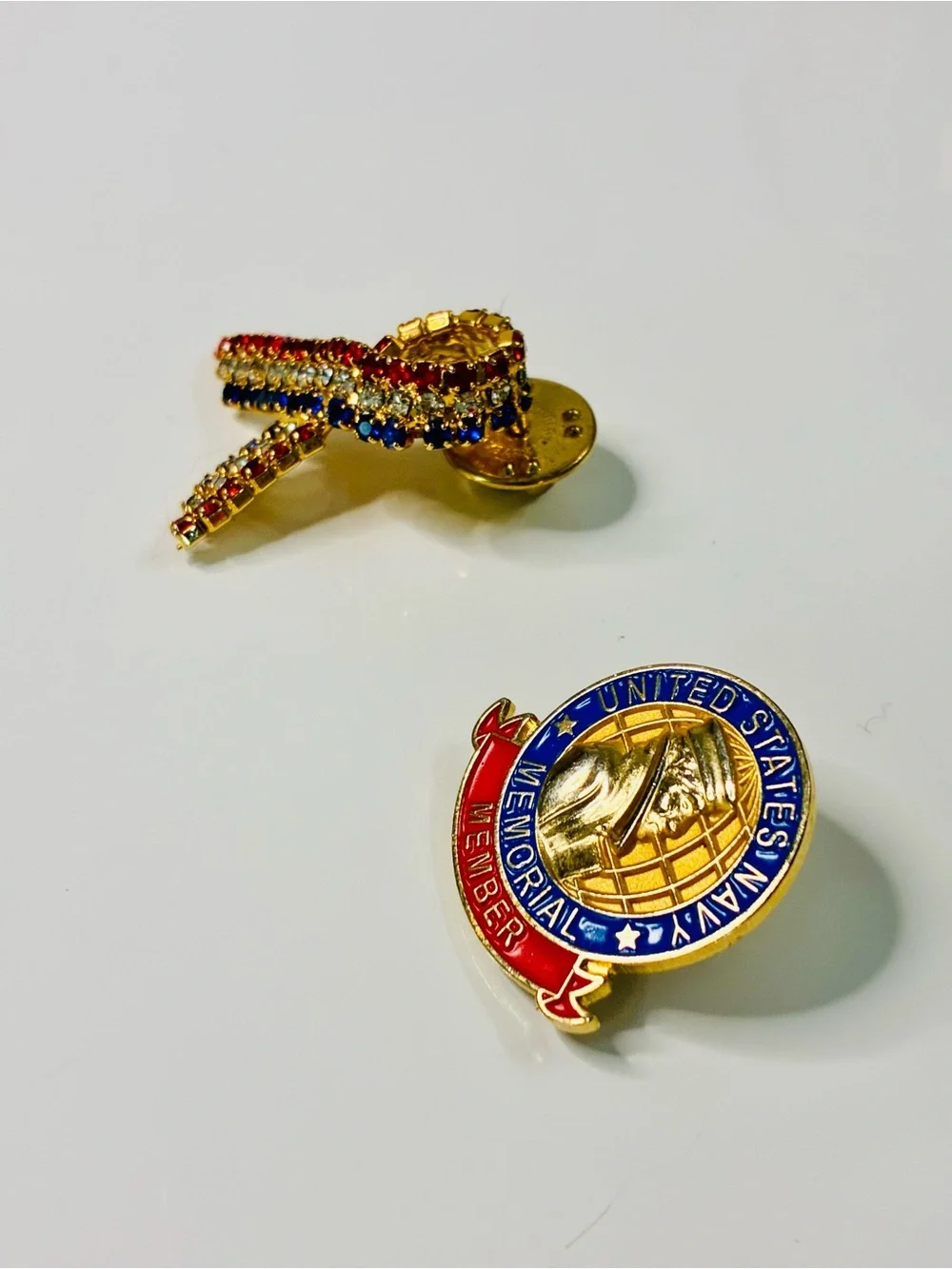 Red, Blue, Gold Crystal Ribbon & US Navy Memorial Member Brooch Set